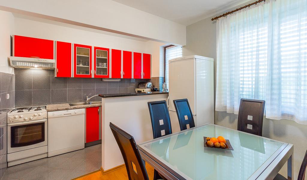 Holiday Home Villa بولا الغرفة الصورة