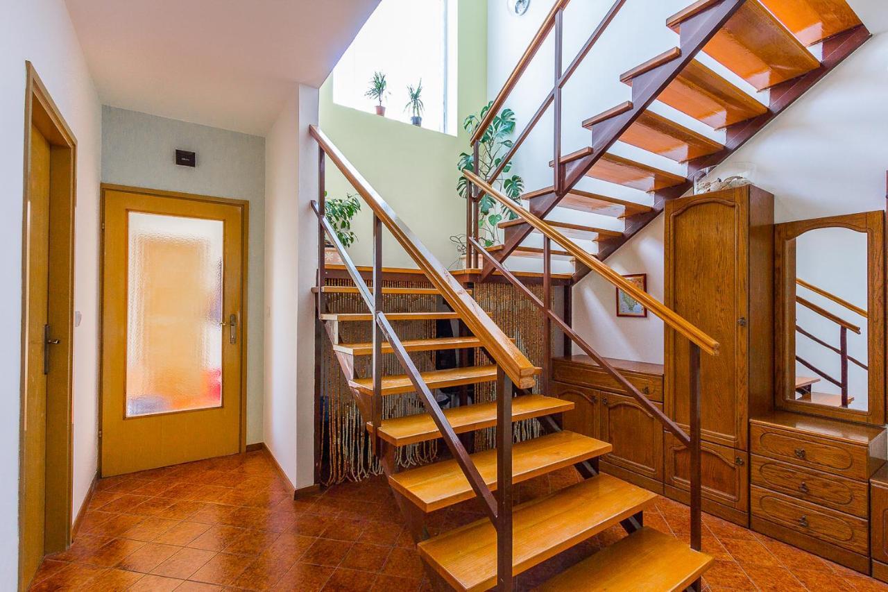 Holiday Home Villa بولا الغرفة الصورة